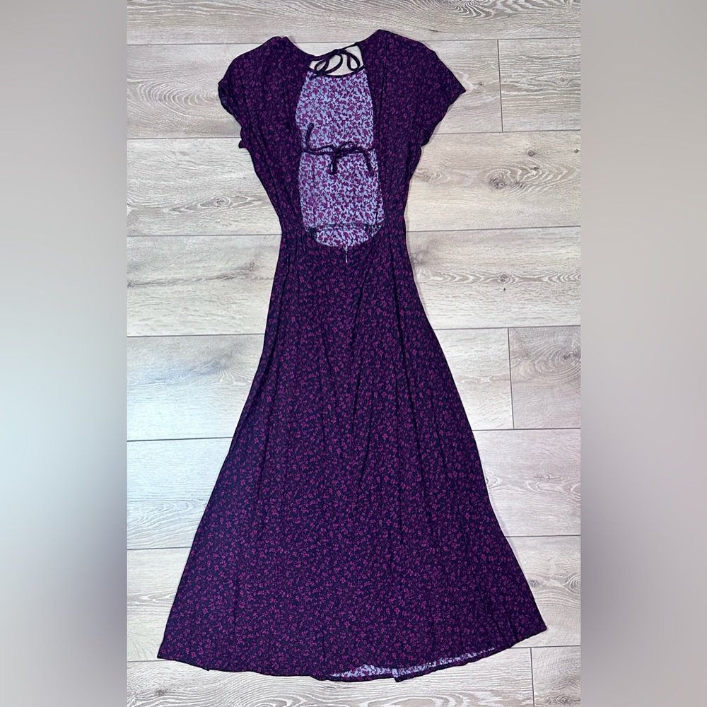 Urban Outfitters Lindsey Floral Open Back Midi Dress - Picture 10 of 13